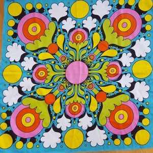 LUSH Retro Knot Wrap